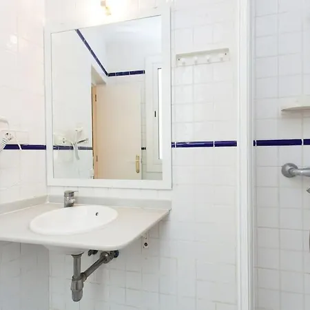 Centrico Estudio Zona Ramblas 22 *